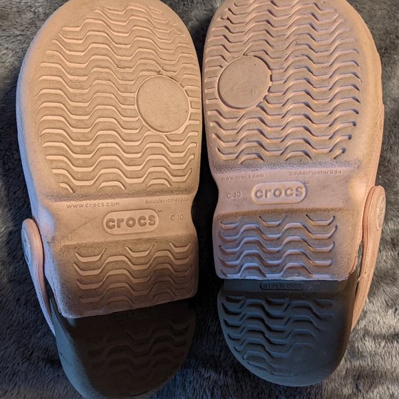 Crocs Pink Classic Clog Shoe Unisex Size C10 Waterproof Casual Slip-on - Picture 8 of 8